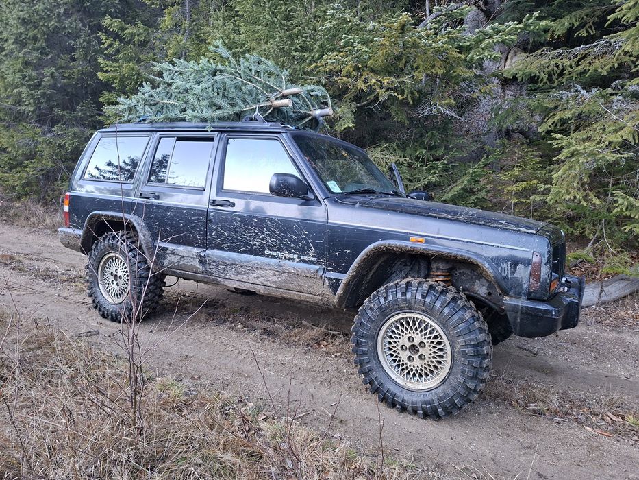 Jeep cherokee xj 4.0 AUTOUTILITARA