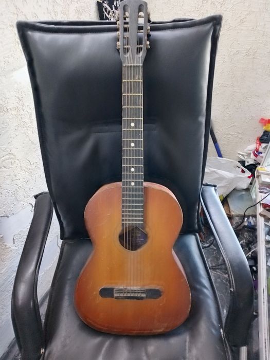 Руска китара диплом