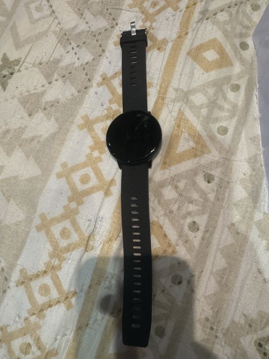 Продавам смарт часовник