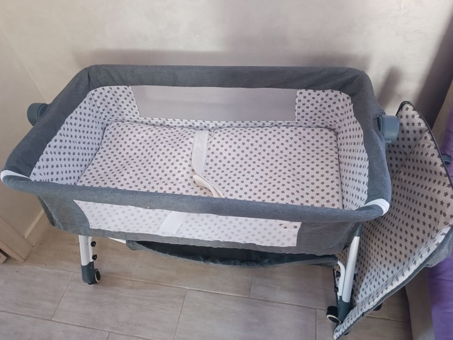 Детская кроватка, манеж