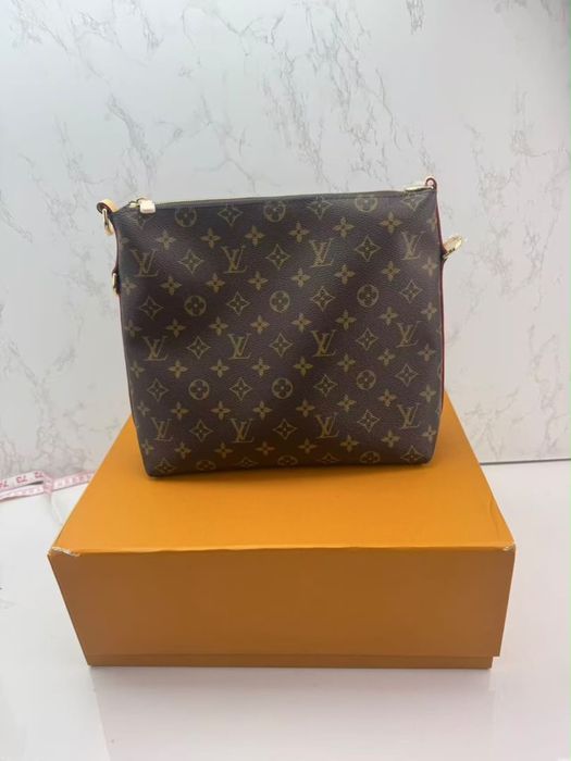 Louis Vuitton Multipass