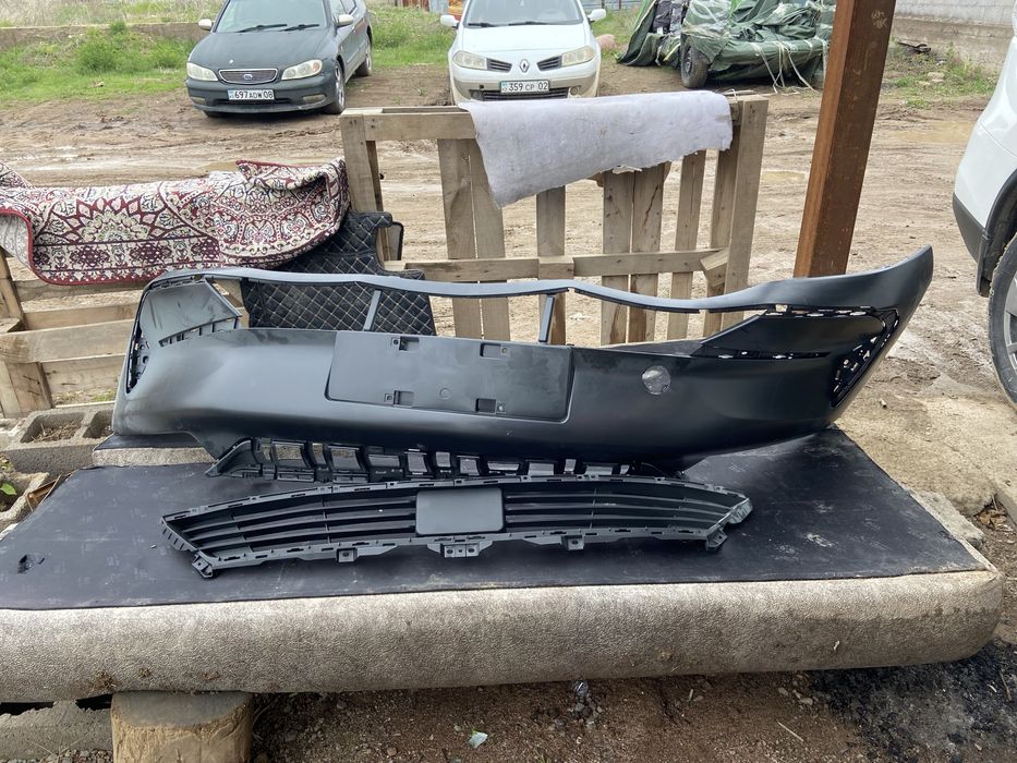Бампер BYD в полном комплекте со всеми решотками