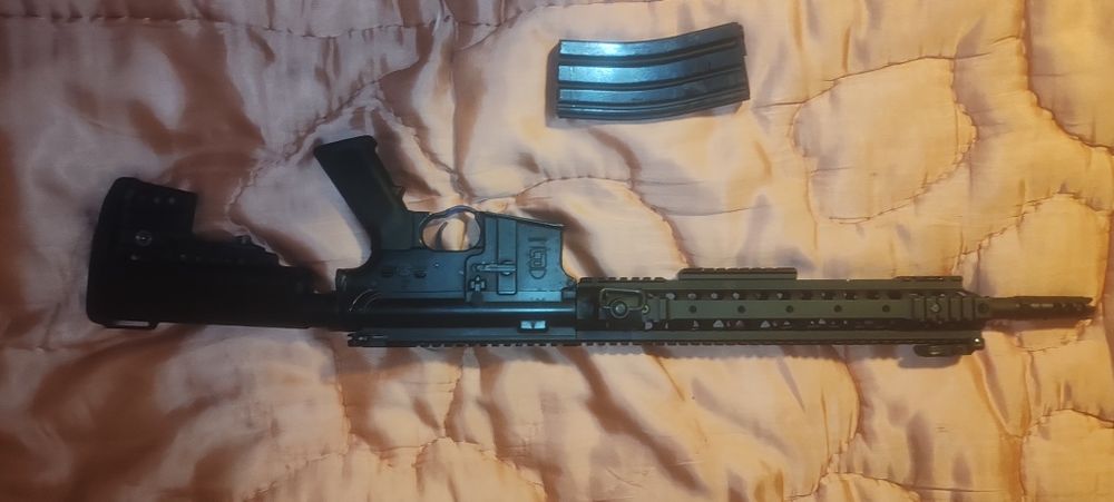 Vând replica airsoft M4 PJ
