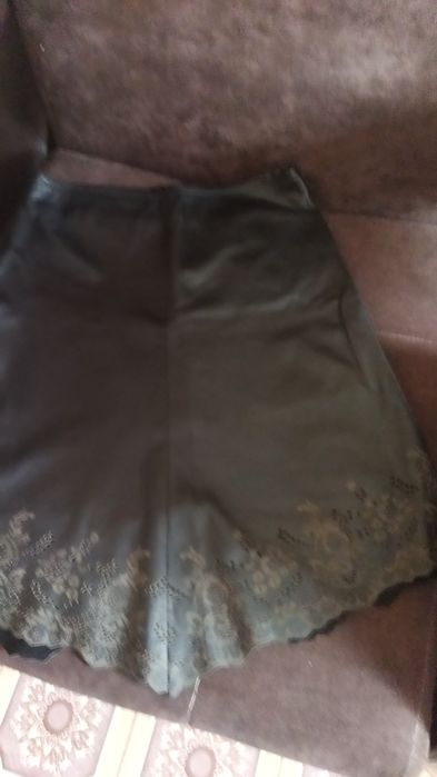 продаю юбку натуральная кожа