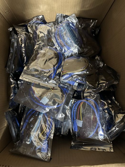 PCI Riser 4 pin Чисто Нови Пълен Комплект