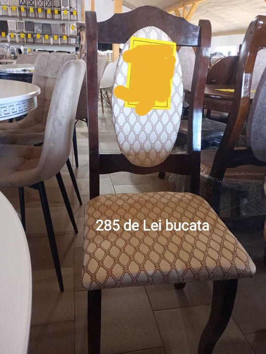 Masă si Scauni frumose..