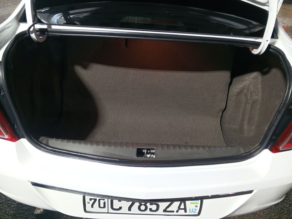 Avto Cobalt sotiladi