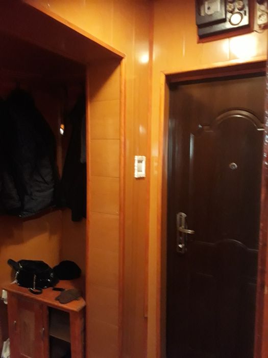Închiriez  garsoniera  Nufarul