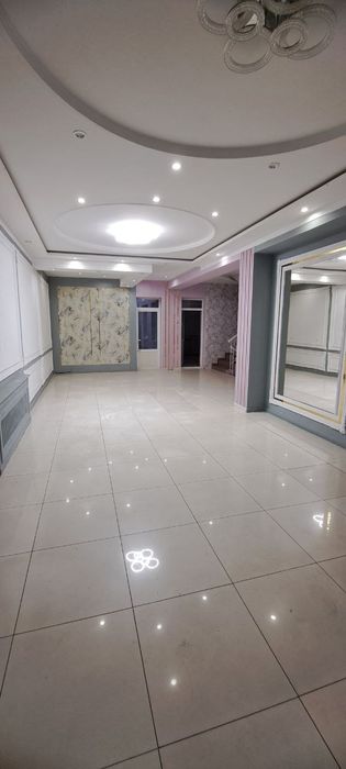 Карасарай 1-линия 350м² 1.86-сот Нежилое Помещение