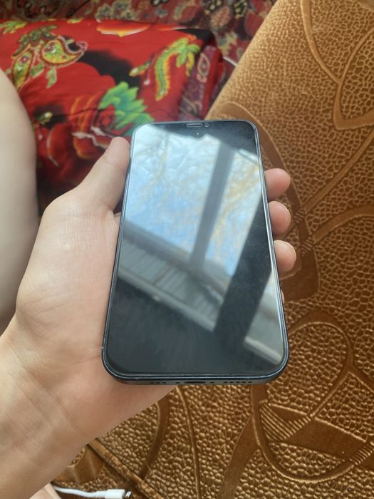 Айфон 12 акб 76%