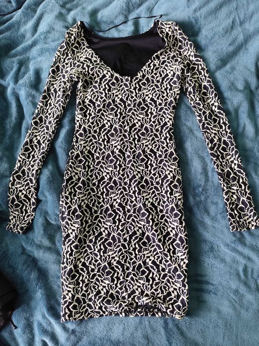 Черно-бяла дантелена рокля с гол гръб Amisu, 34 р-р