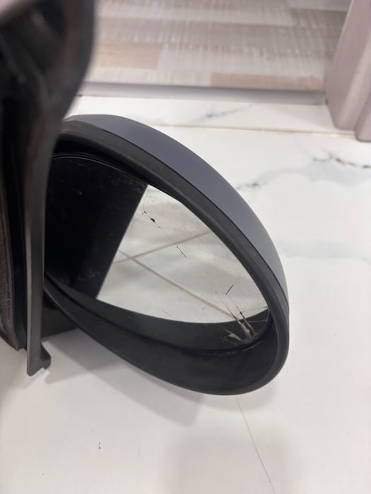 Дясно огледало Toyota Aygo/Peugeot 107/ Citroen C1