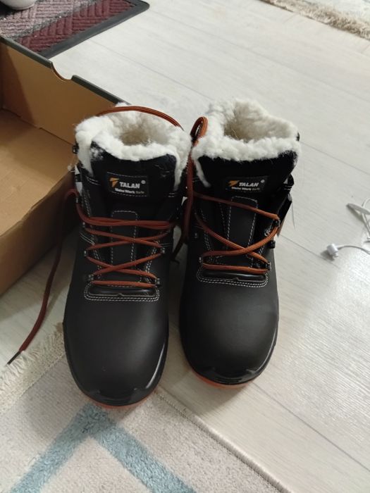 Рабочий ботинка зимний