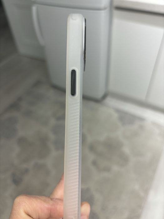 Продается чехол айфон для айфон 15