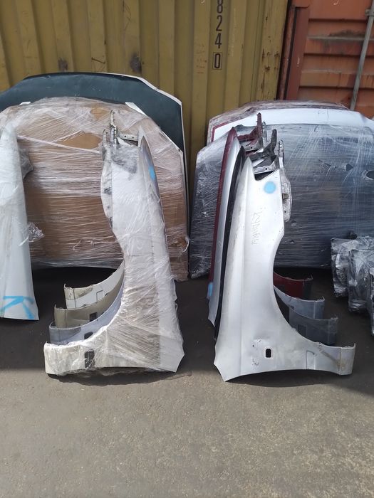 Крыло переднее Тойота Карина Е