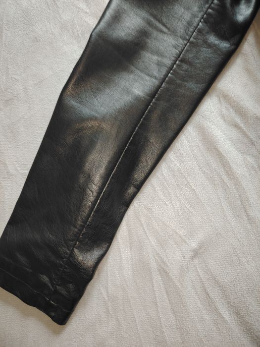 Подам кожанную куртку