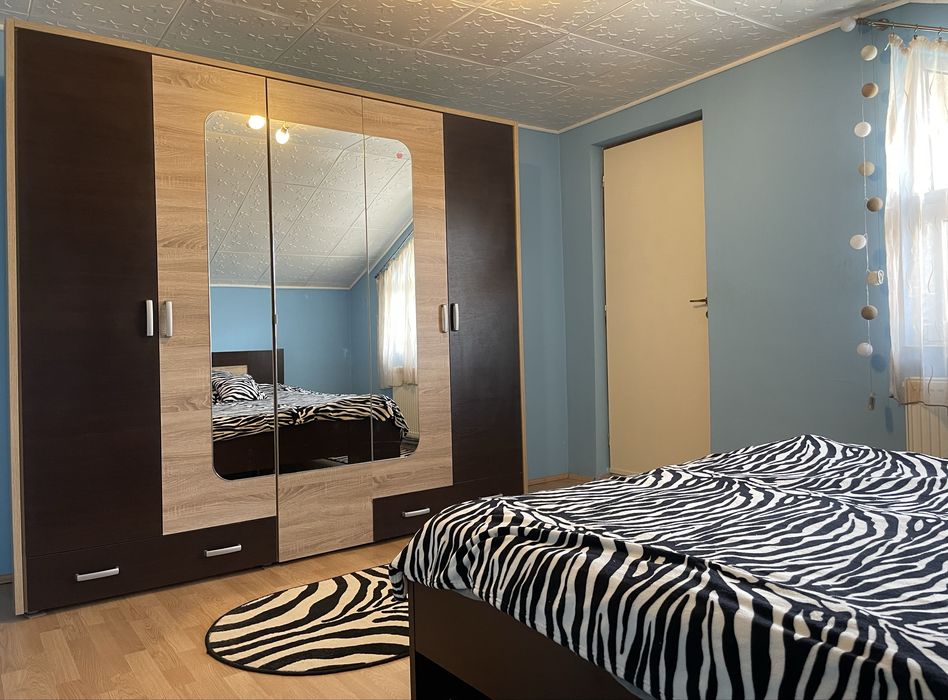 Casă renovată, mobilată, 200 mp – mutare rapidă