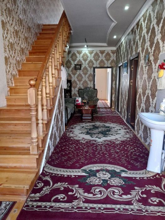 Urganchda zo'r lokatsiyada 2 qavatli 200 kvadrat joy sotiladi