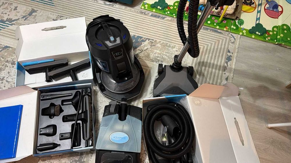 Пылеос черный RX