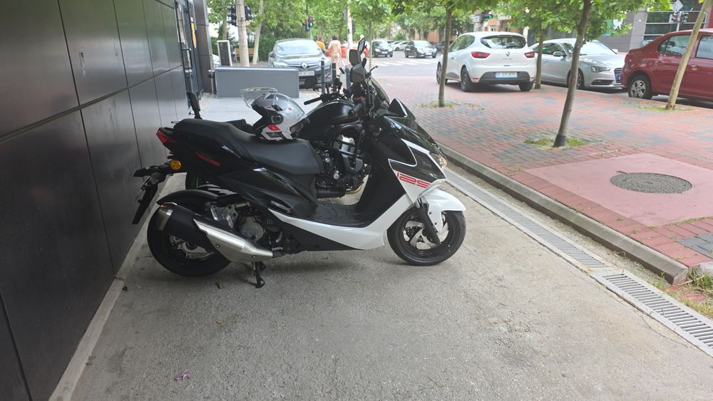 Vând Malaguti Mision 125 Kit Malossi Multivar 2000