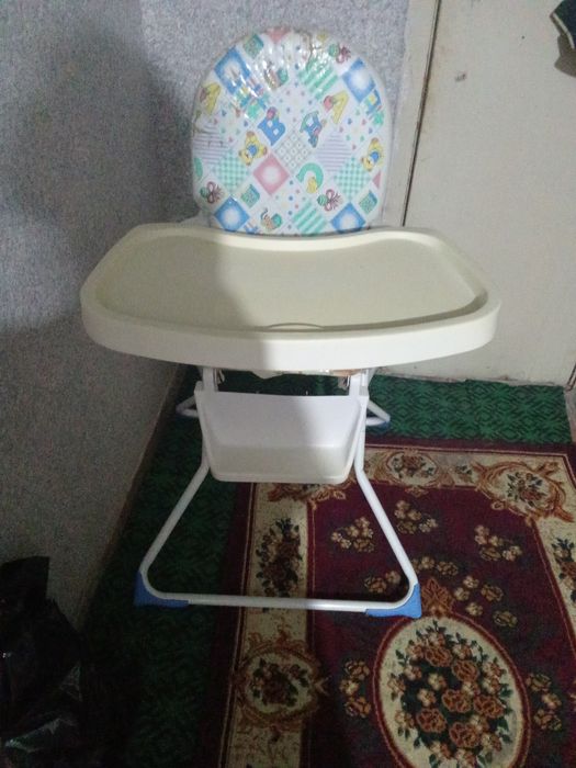 Deyishni stul sotiladi holati yahshi hech qayeri sinmagan ..