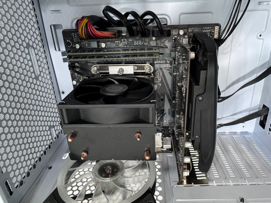 Компьютер I3 - 12 поколения