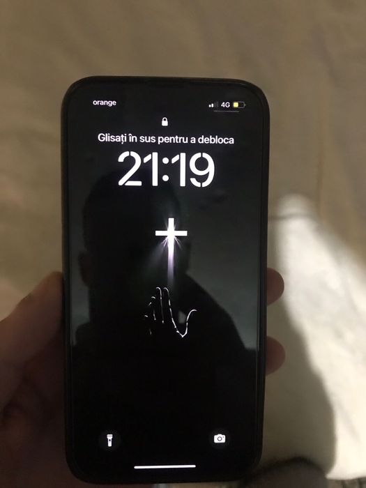 Urgent Iphone 13/128