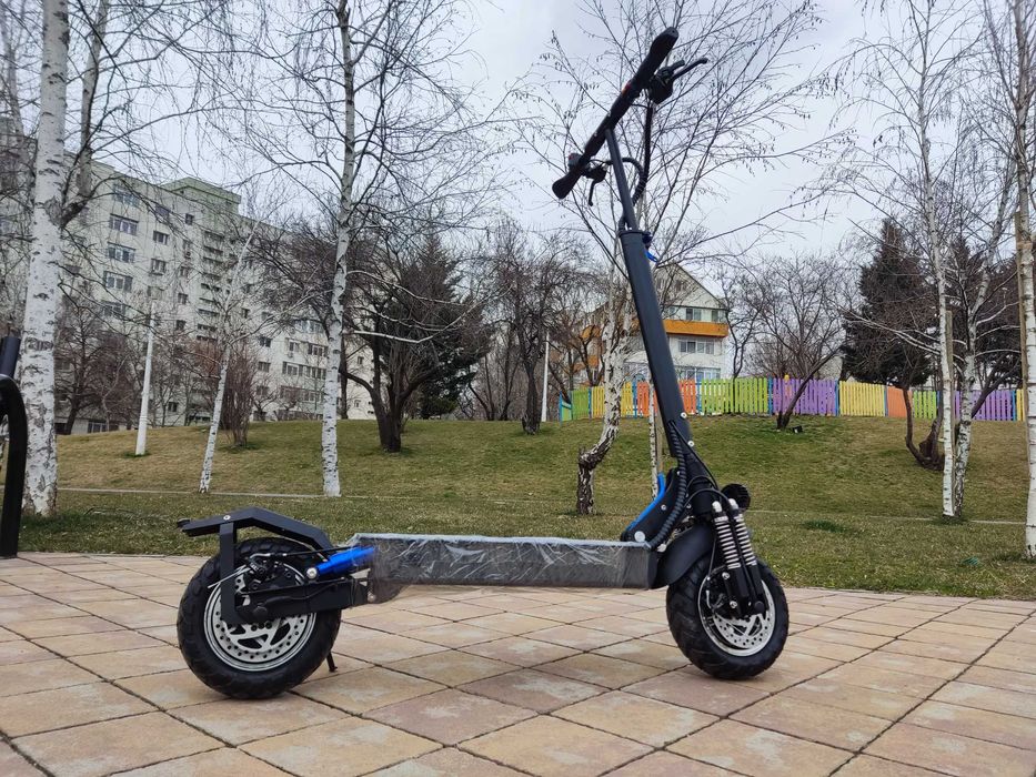 Scuter ELECTRIC MINI citycoco GRAFiTY trotineta electrica cu doua motoare !!! 2000w