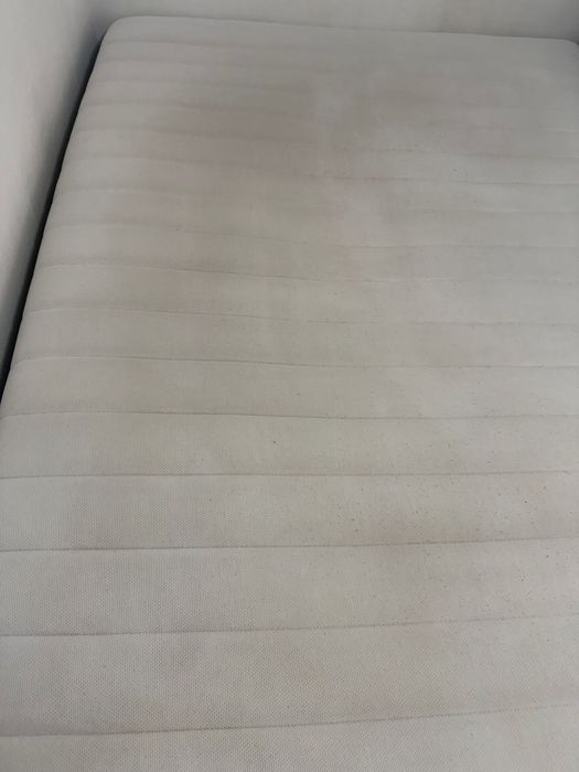 Saltea IKEA Valevag 140 x 200 cm , confort - arcuri impachetate