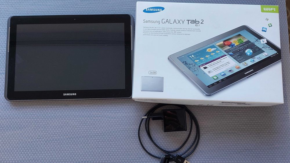 Tabletă Samsung Galaxy Tab 2, de 10.1 inch, 16 GB, pentru piese