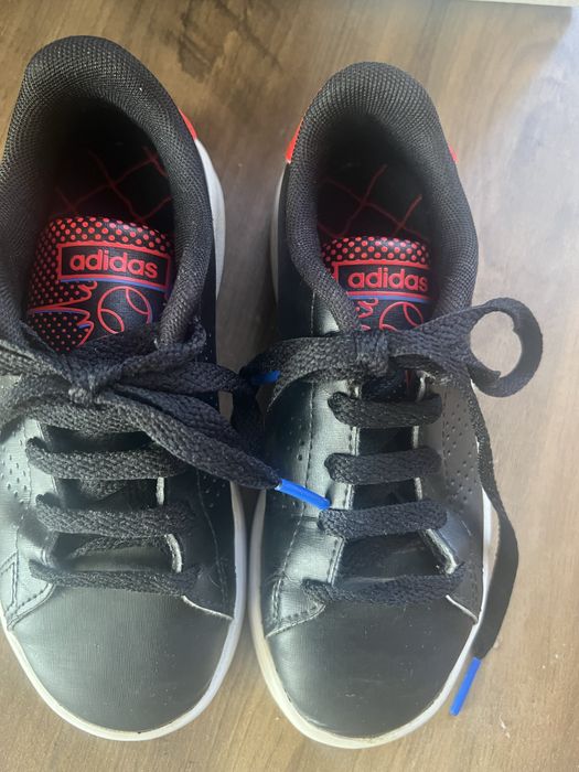 Детски маратонки Adidas - размер 28. 1/2. Черни