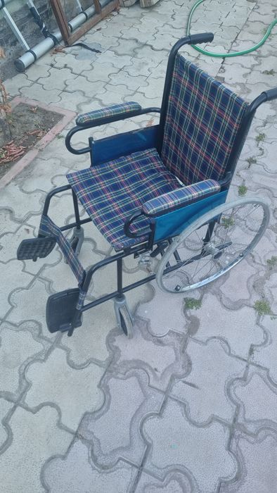 Инвалидная коляска