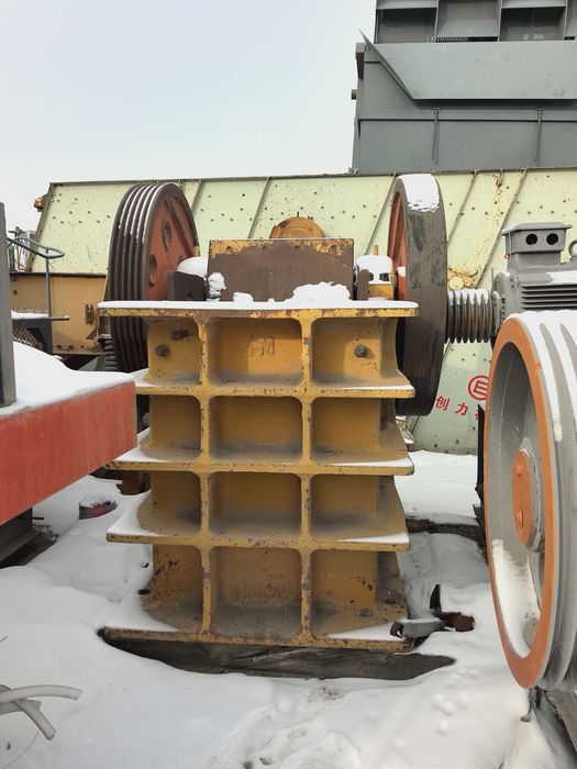 Щековая дробилка