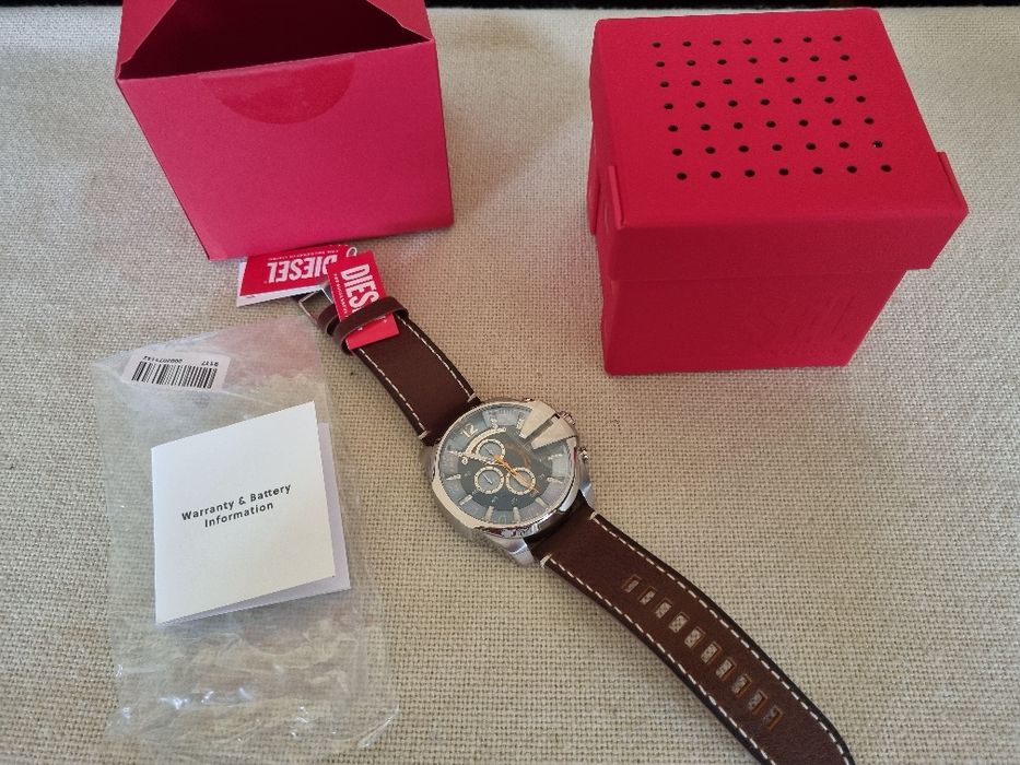 Ceas Diesel Mega Chief Original Chronograph DZ 4458. Nou