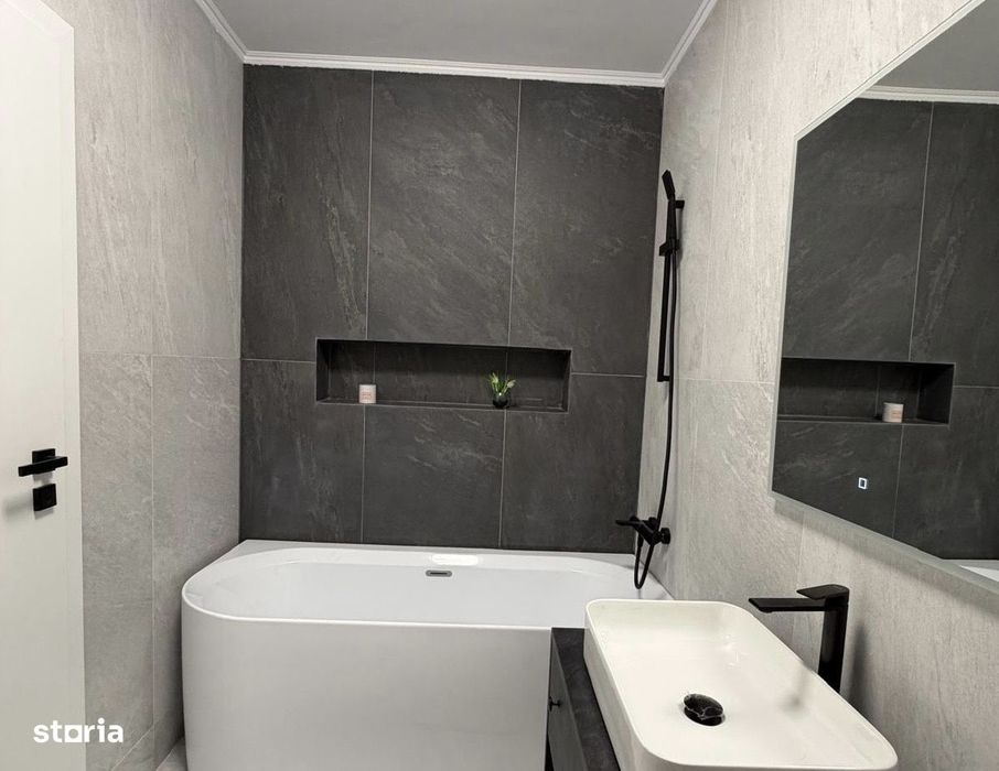 Apartament de 2 camere, 45 mp,Ultramodern,Mobilat/Utilat, Zona Eroilor