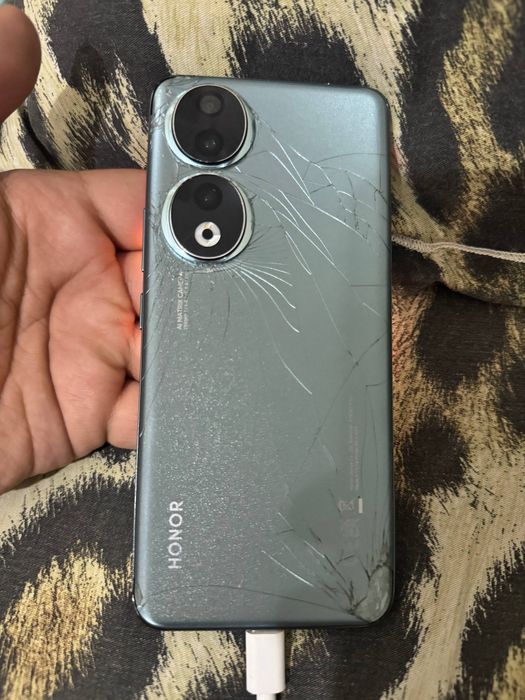 Honor 90 5G 12 ozu 512 gb