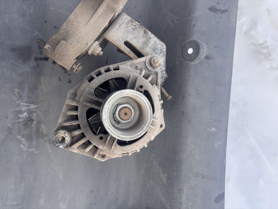 Запчасти на приору 1