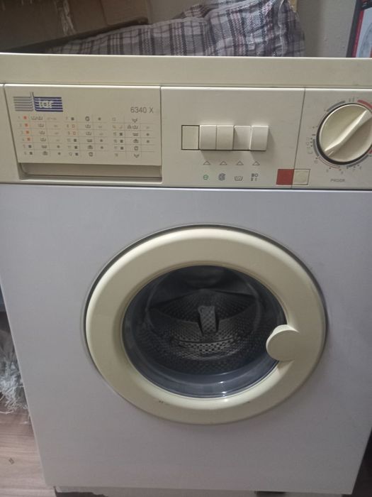 Стиральная машинка. Узкая. Автомат.