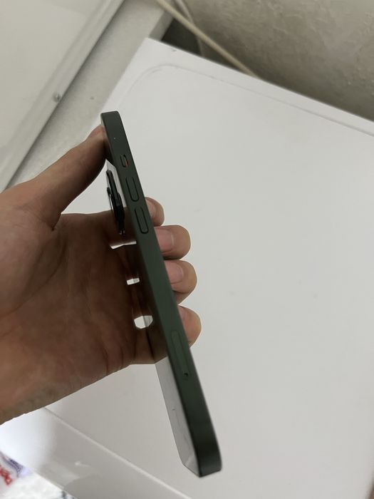 Продам Iphone 13 128g