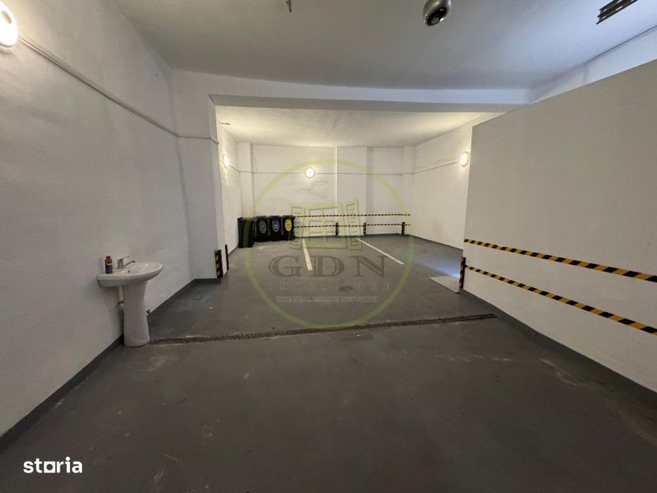 Inchiriere casa pentru birouri + 4 garaje, P-ta Cipariu