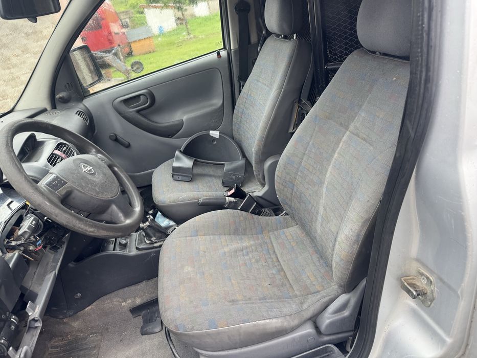 Opel combo 1.7 disel само на части
