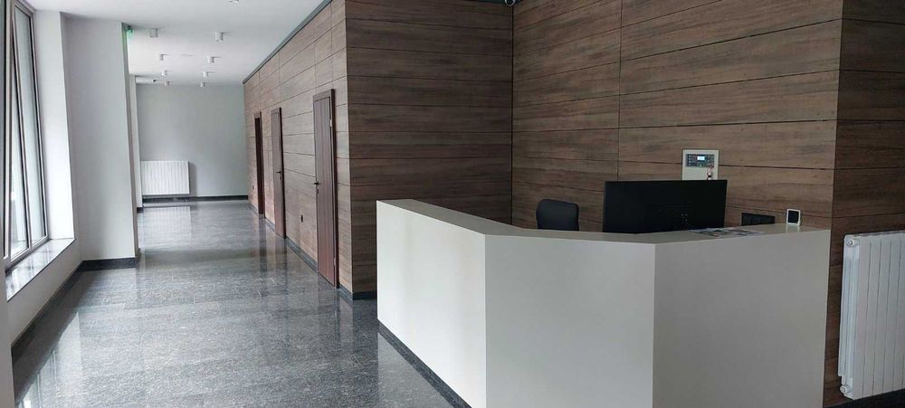 Дава се под наем Тристаен апартамент в София, Изток - 120 кв.м за 1600 € - Снимка #13