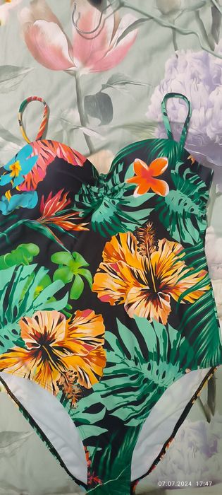 Бански костюми размер М