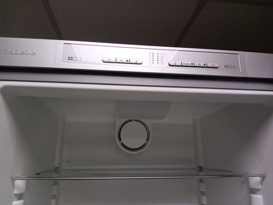 Иноксов комбиниран хладилник с фризер Миеле Miele с 2 години гаранция!