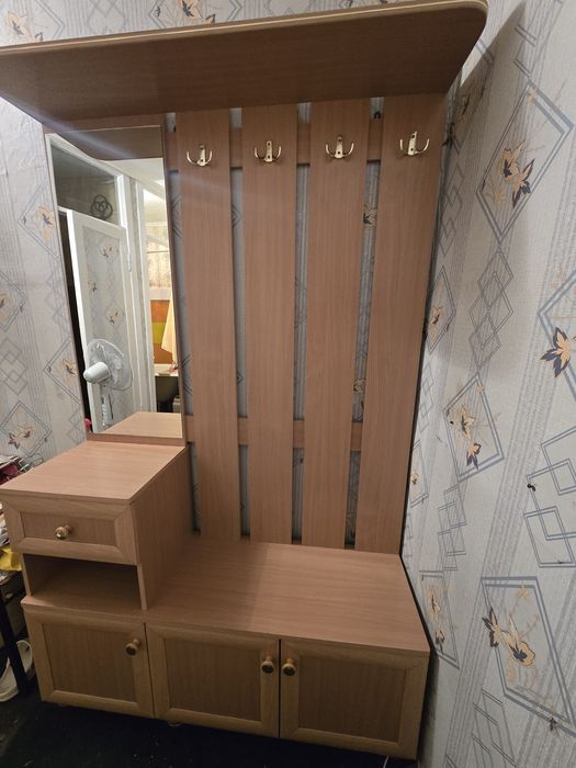 Продам прихожку недорого