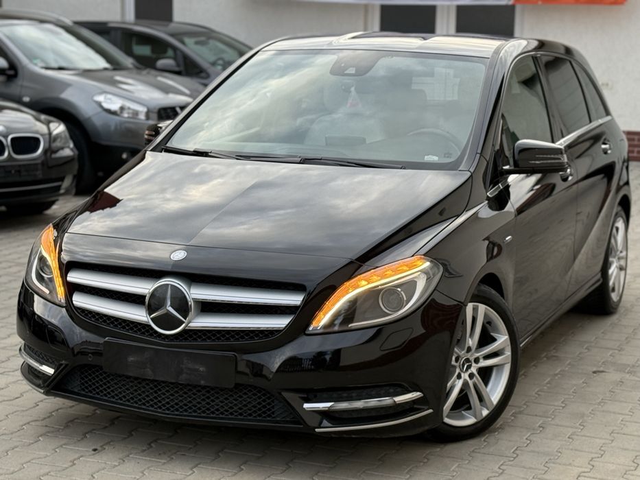 Vand Mercedes B-class An 2012 Motor 1.8 Diesel