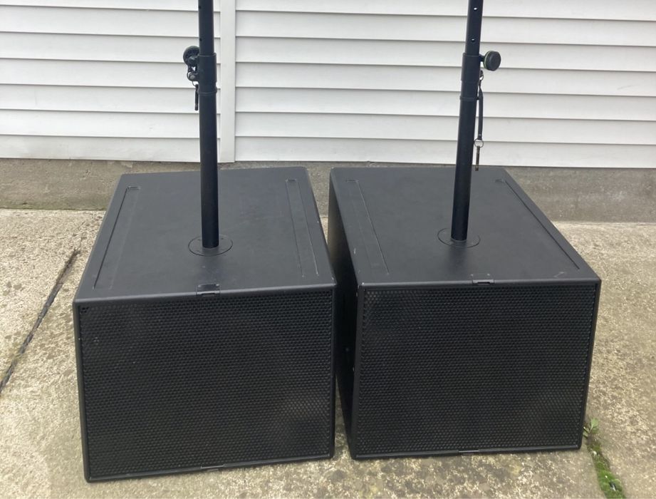Vand subufar D&B audiotechnik B4 o pereche