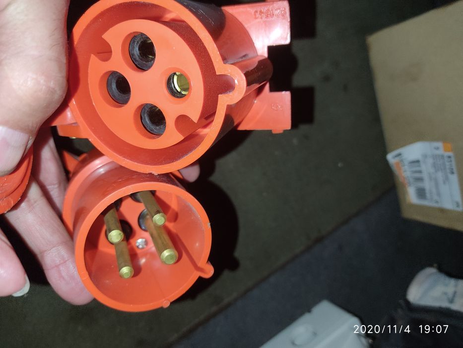 Евро контакт 220v