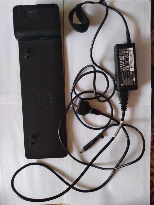 Vând docking station HP 2013 Ultraslim