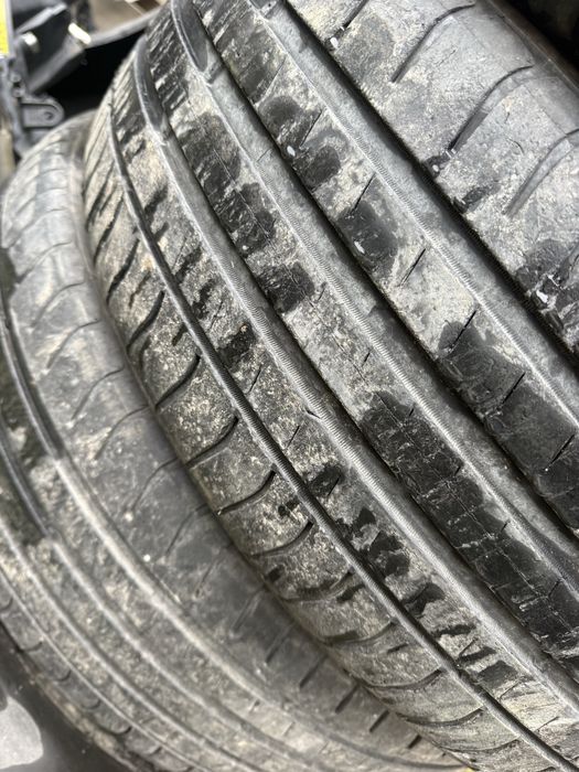 Шины 235/55/20 б/у проехали один сезон